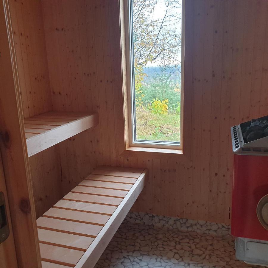 Gaeststuga I Vacker Natur, Bastu, Bubbelpool Sommartid Och Gratis Parkering Naera Ulricehamn Och Lassalyckan, Guesthouse With Nice View With Sauna And Free Parking Close To Dalsjoefors And Fishing Borås Exteriér fotografie